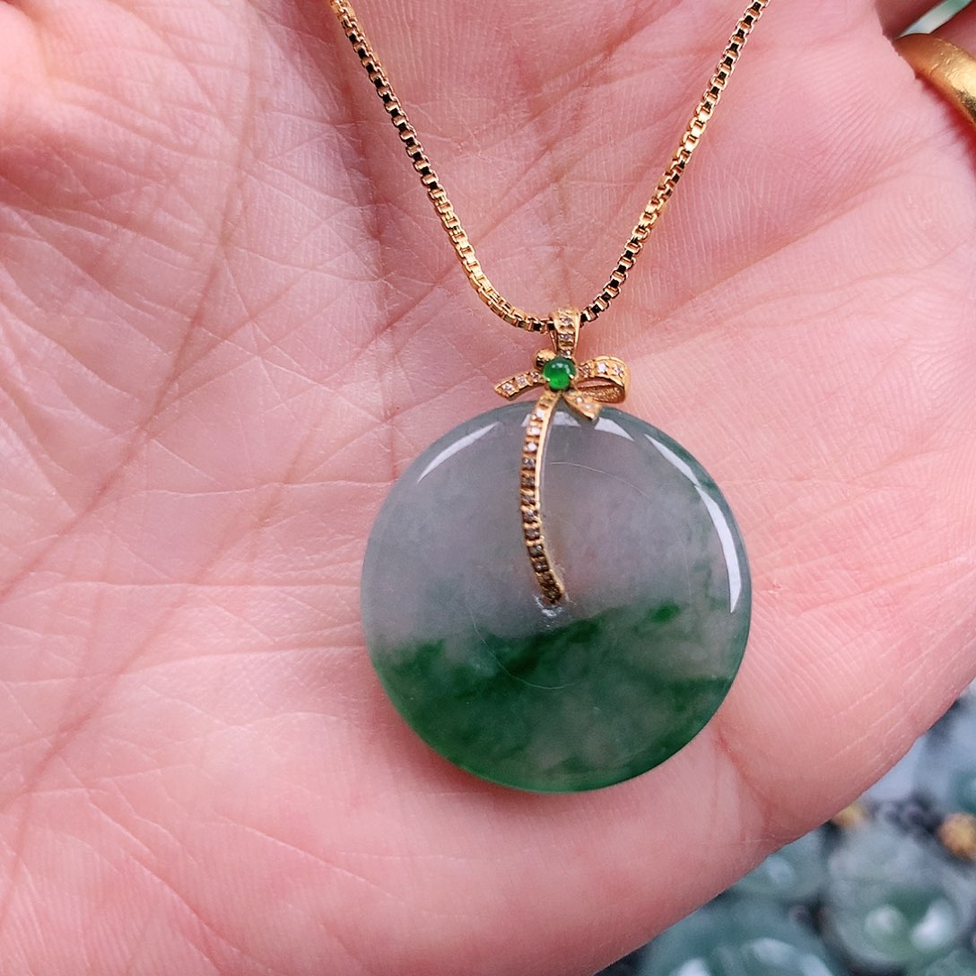 【闪购商品】翡翠吊坠(不含链)18K金镶嵌平安扣