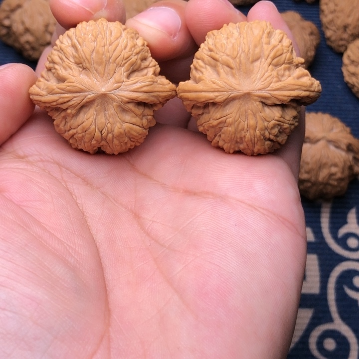 文玩核桃吊坠磨盘