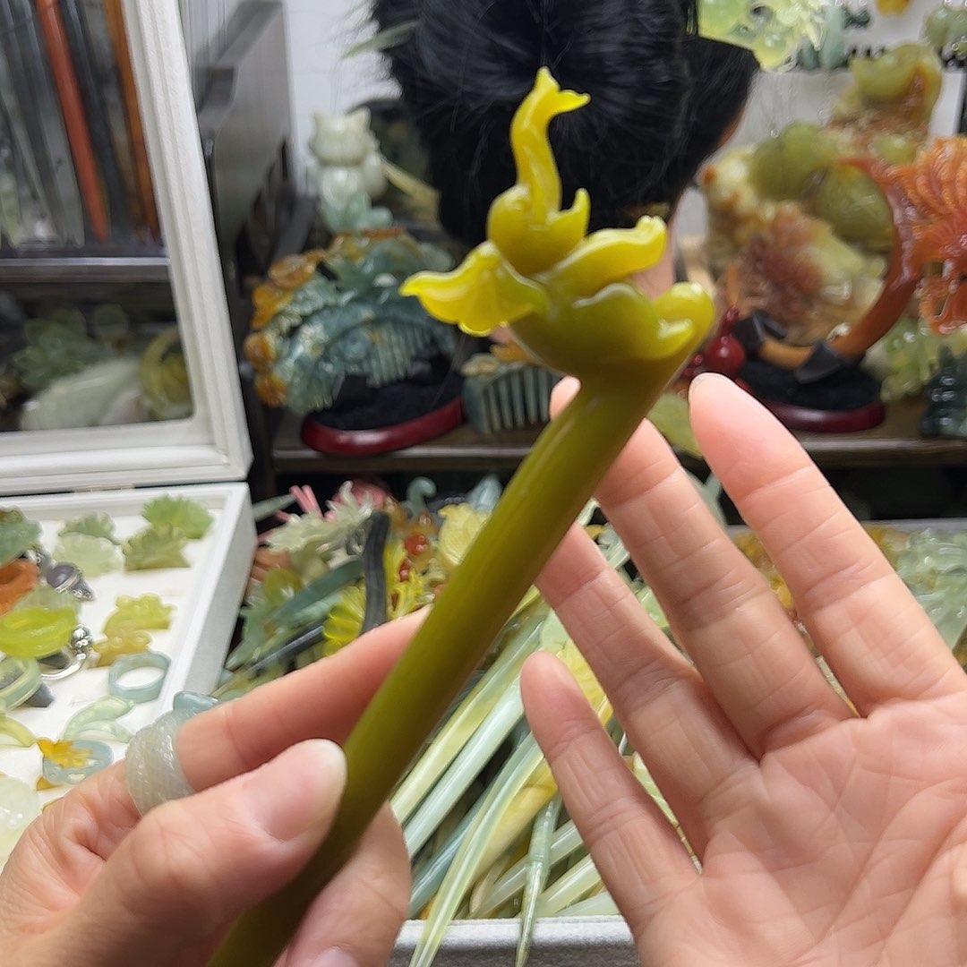 蛇纹石玉发饰合金