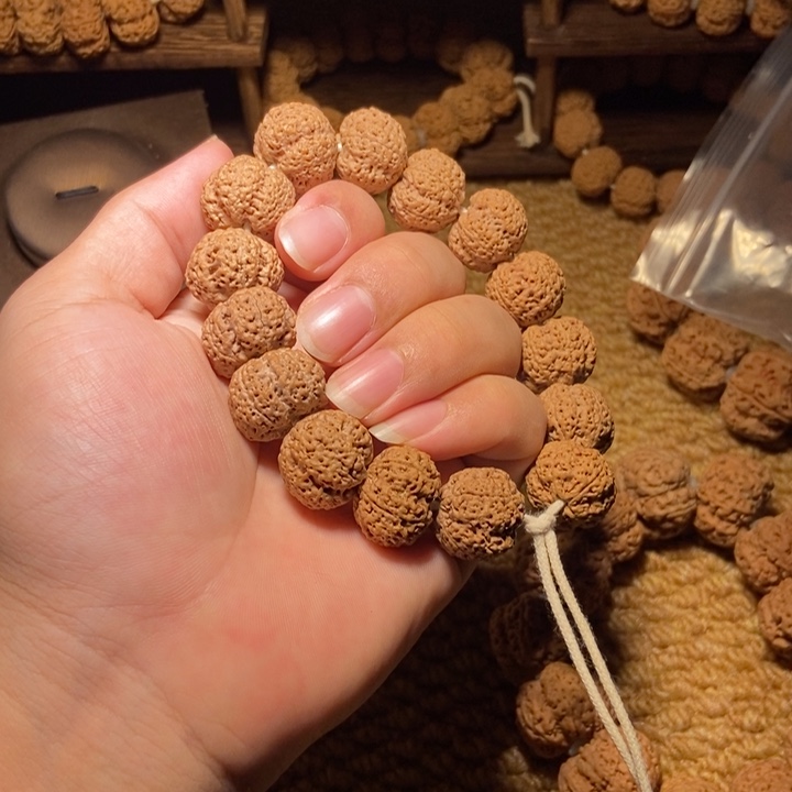 A***z手串金刚菩提菠萝蜜