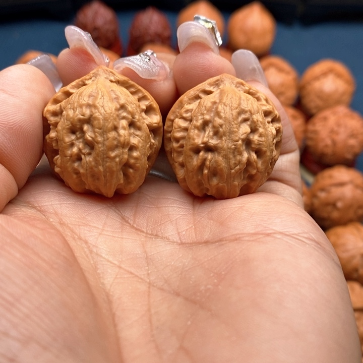 文玩核桃把件手捻