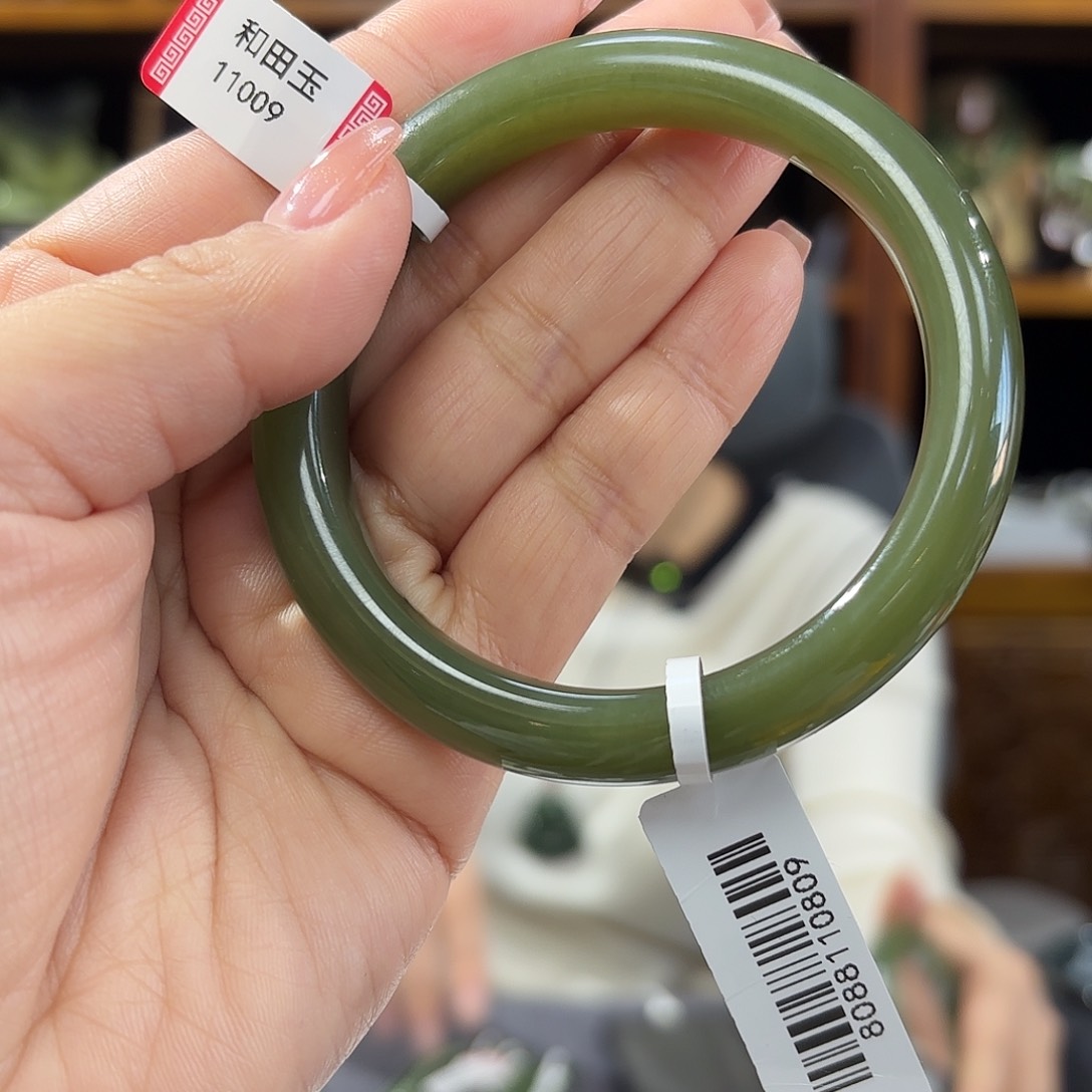 和田玉手镯口径58未镶嵌