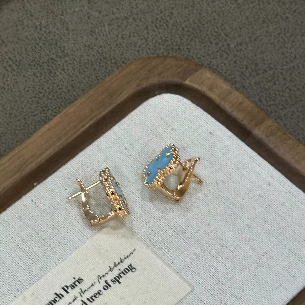 铜合金耳饰 四叶花天空蓝耳扣-67371