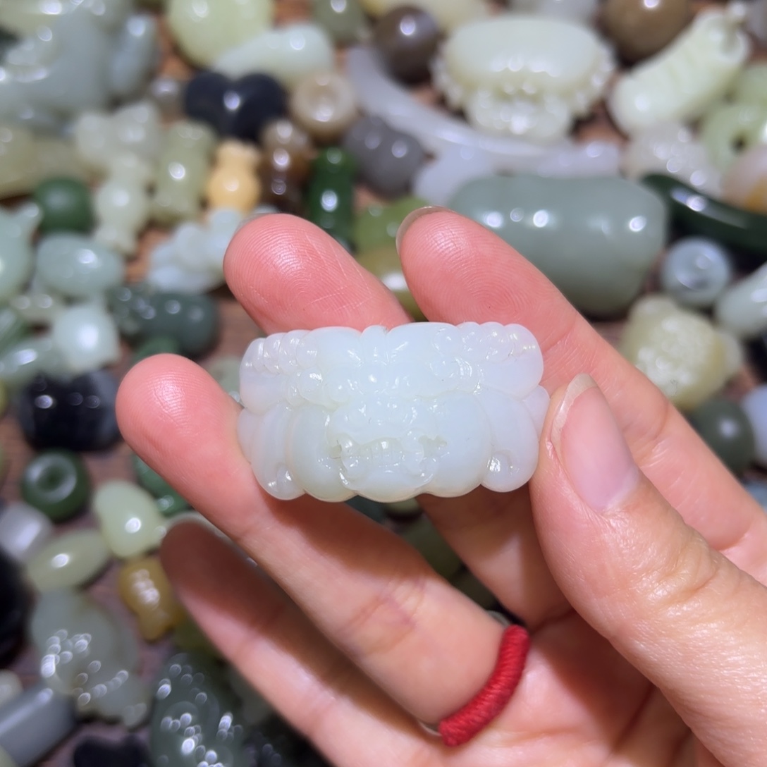 和田玉未镶嵌珠宝半成品