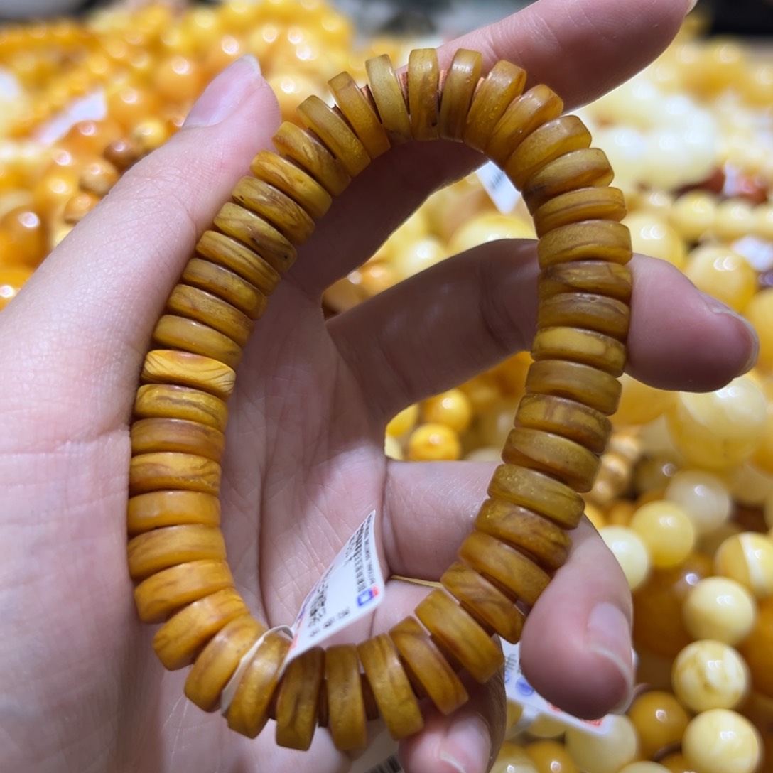 琥珀珠宝奇石未镶嵌