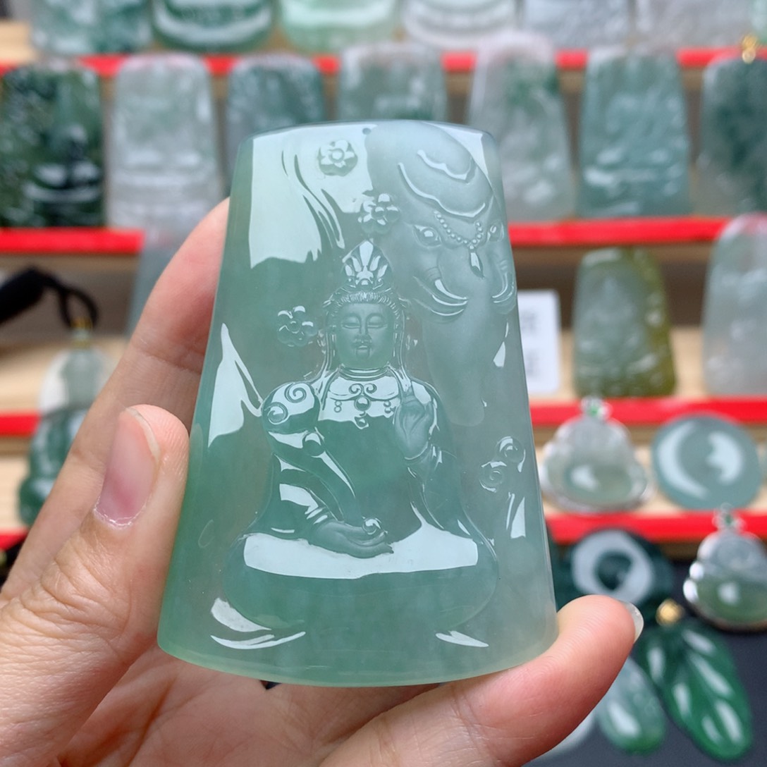翡翠未镶嵌颈饰F普贤