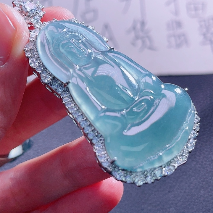 翡翠颈饰未镶嵌999999999