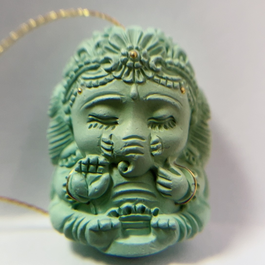 绿松石配饰未镶嵌