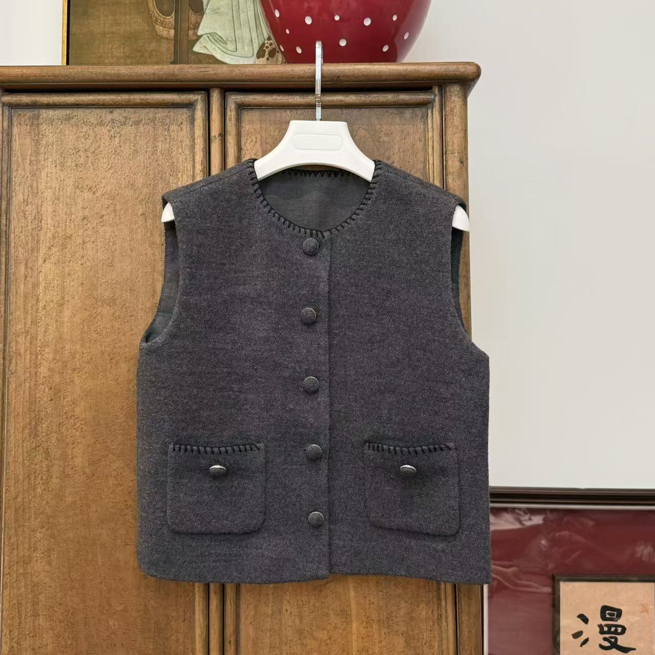 MYL 2024秋冬新品羊毛混纺灰色马甲圆领无袖单排扣纯色休闲上衣