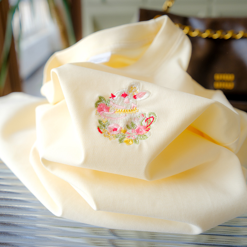 刺绣花簇兔子纯棉白色短袖t恤女宽松2025夏季新款女装男士情侣装