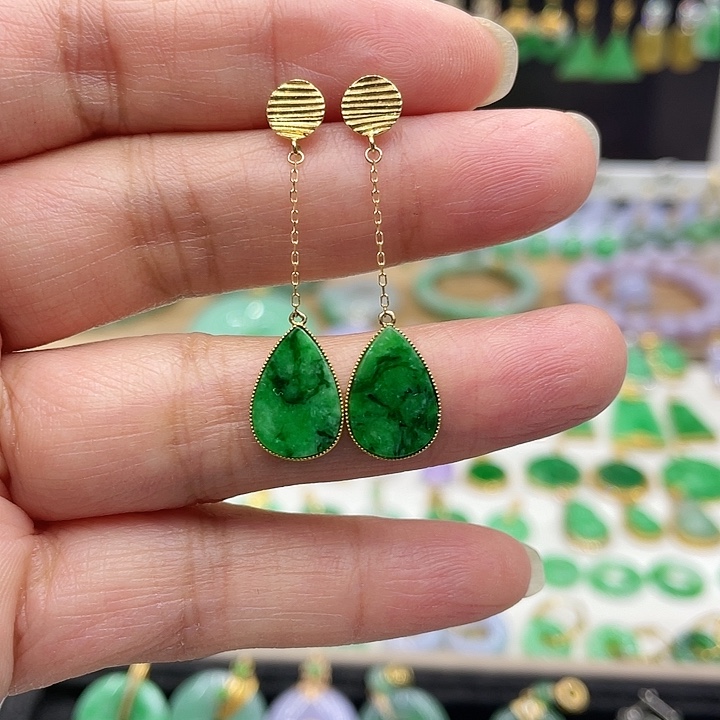 翡翠18K金镶嵌耳饰