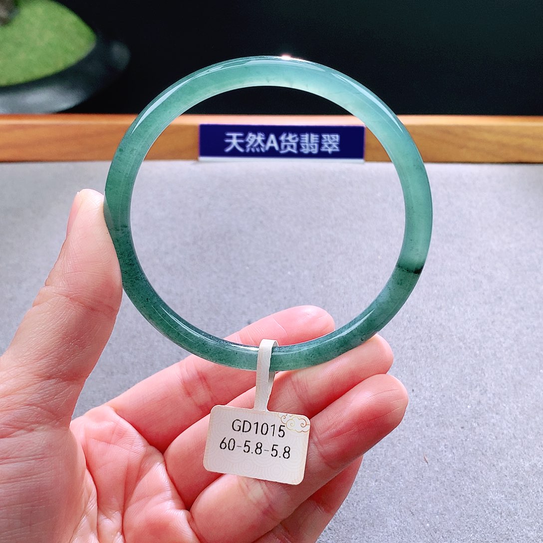 未镶嵌手镯翡翠天然翡翠手镯a货