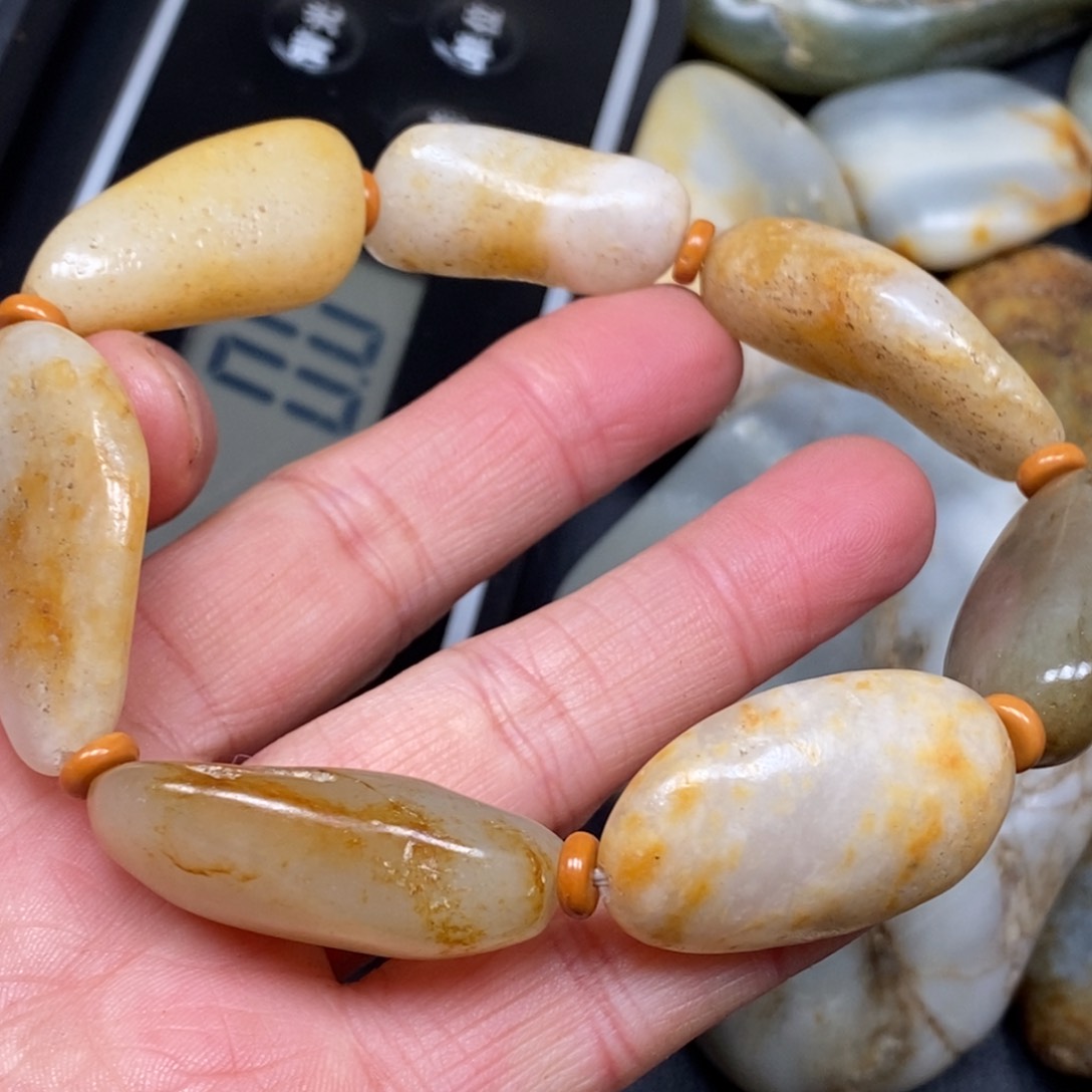 和田玉（糖玉）挂件未镶嵌