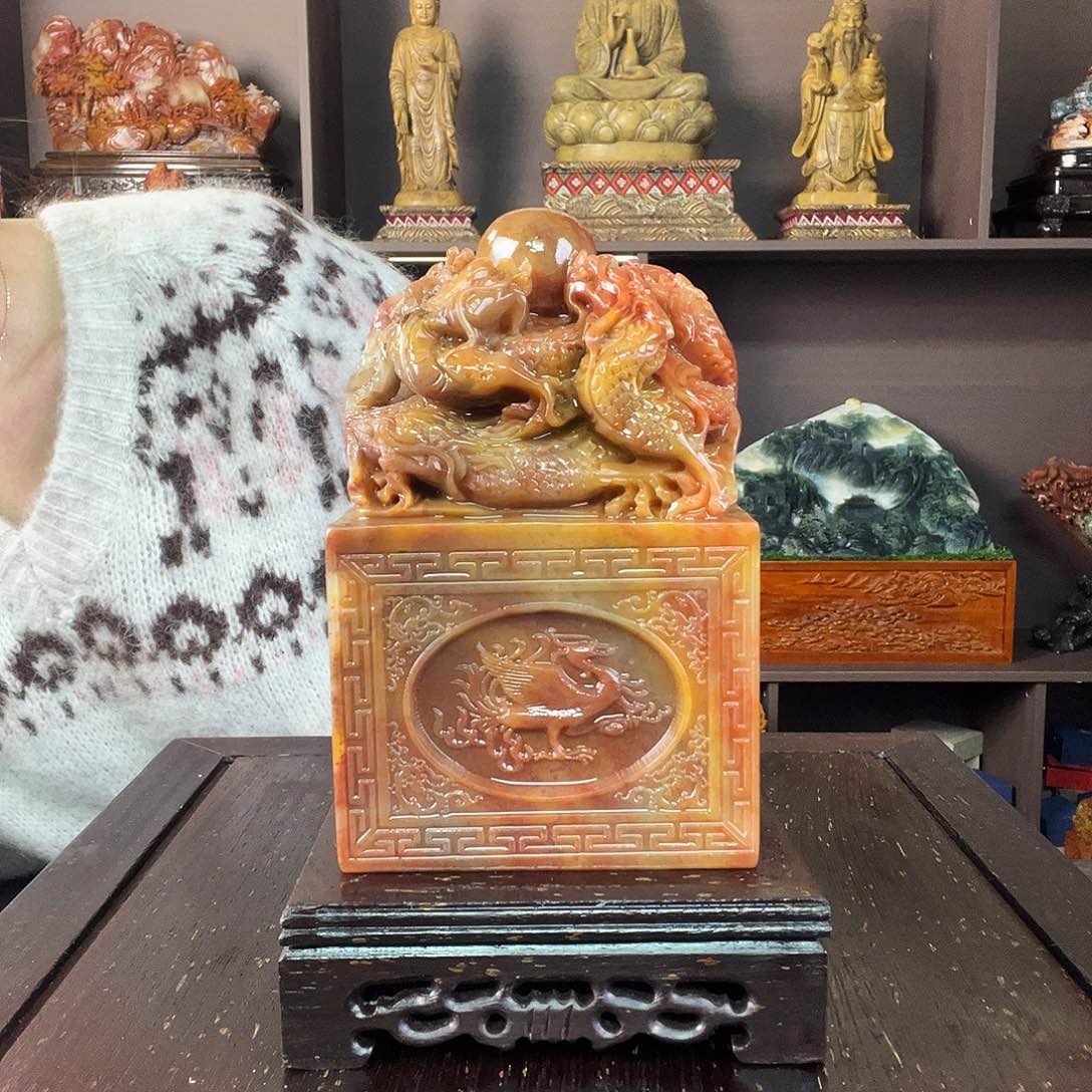 寿山石印石俊*。。。。。。。。。。。。。