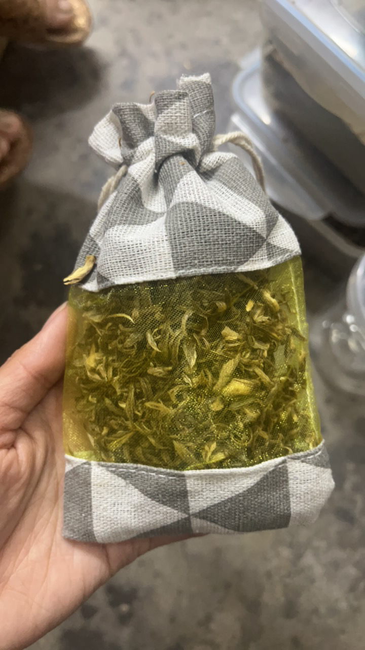 奇楠勾丝香包30克