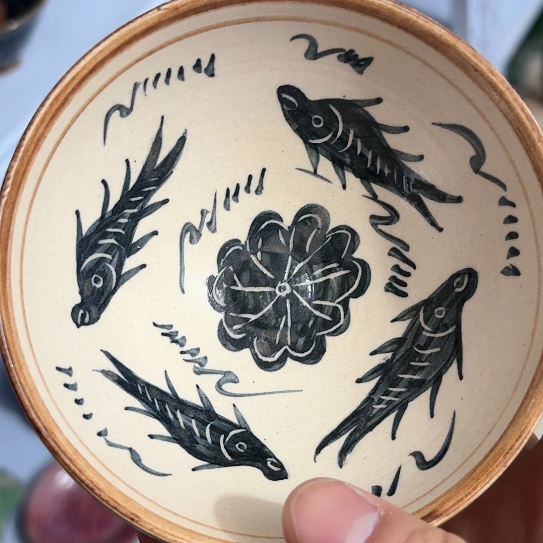 瓷片斤斤计较快乐旅途KTV兔兔啦