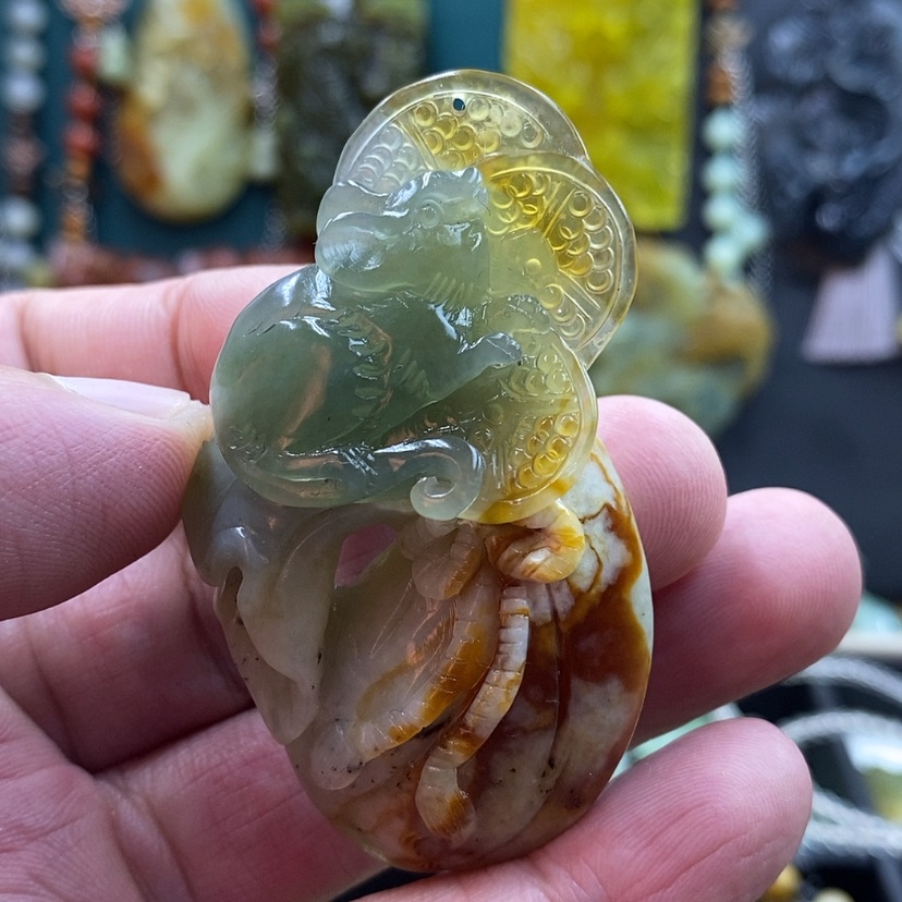 【闪购商品】未镶嵌蛇纹石玉吊坠