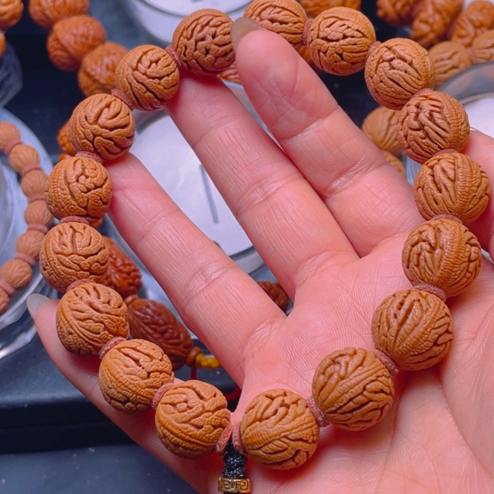 往***扬桃核手串梦想成真3333