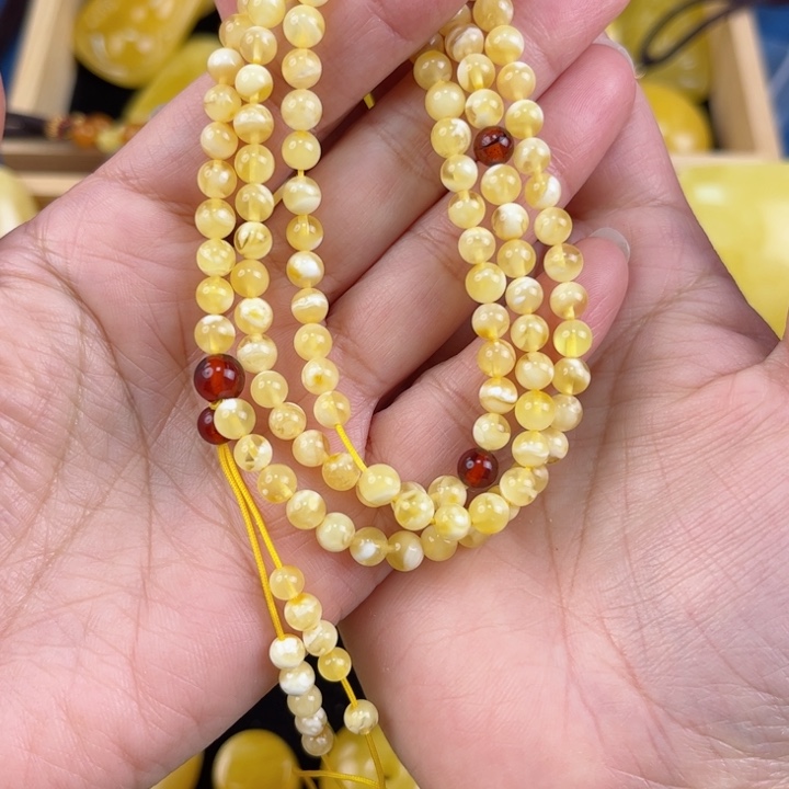 琥珀裸石未镶嵌琥珀