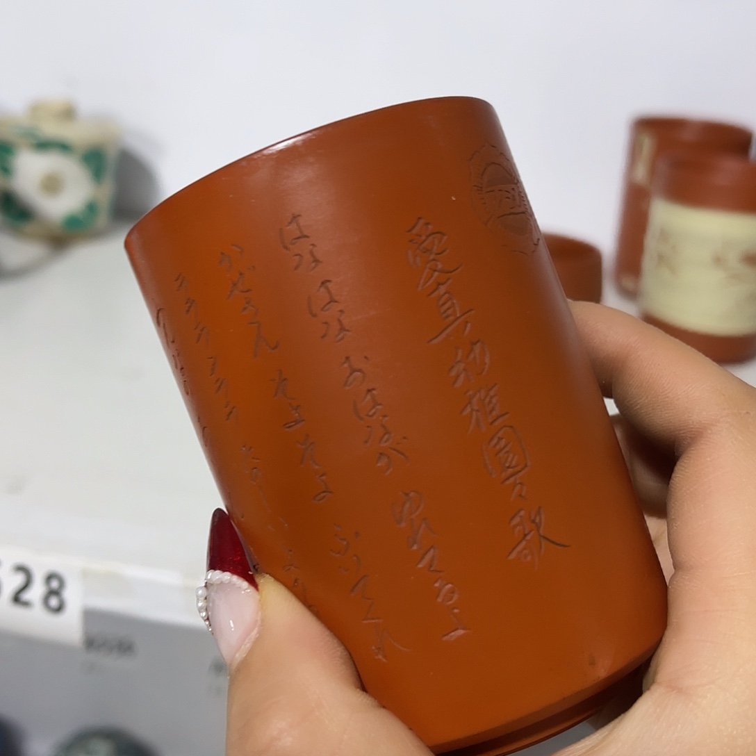 瓷片表***表嗯！羽毛球等多种比赛场地等