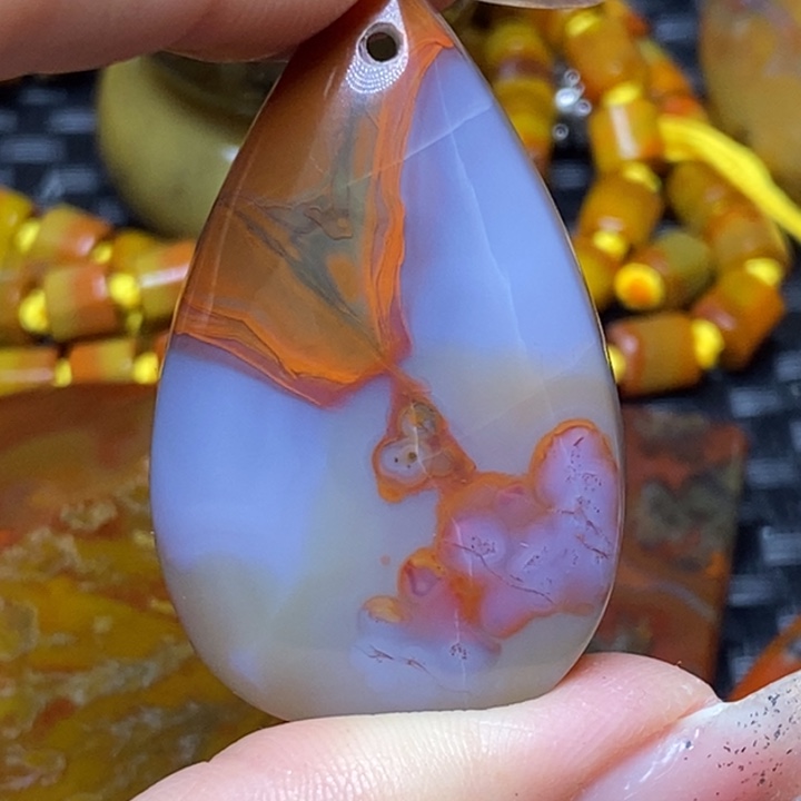 玛瑙/玉髓颈饰未镶嵌