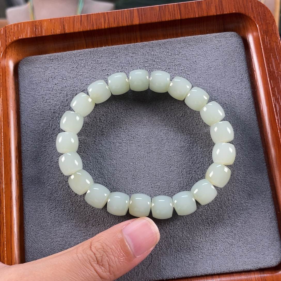 手串未镶嵌和田玉