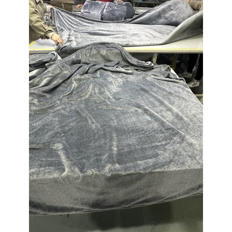 阳离子高克重毛毯毯子2*2.3米