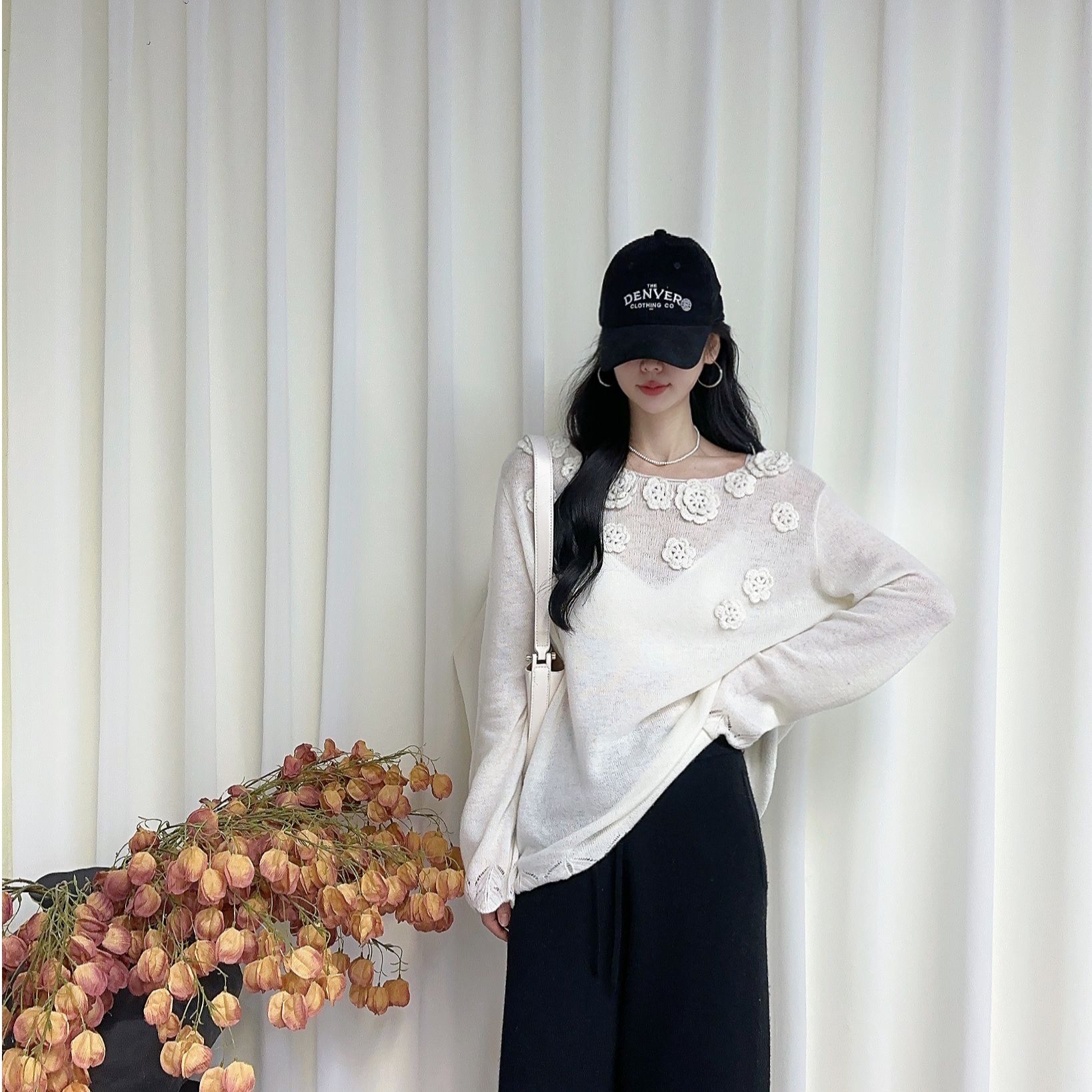 【手工立体花朵】241912百分百山羊绒圆领羊绒衫下摆镂空不规则款