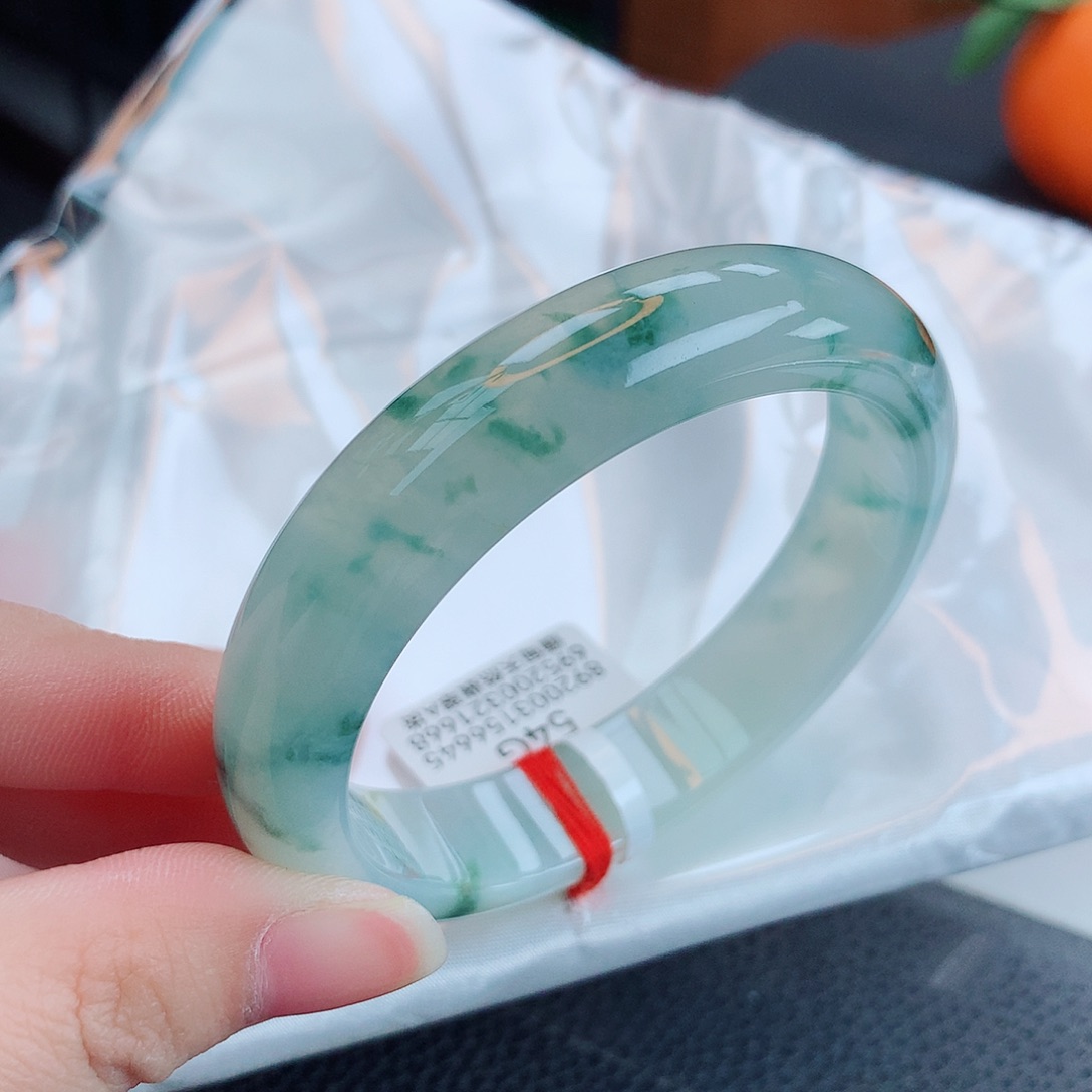 翡翠手镯未镶嵌缅甸天然翡翠A货