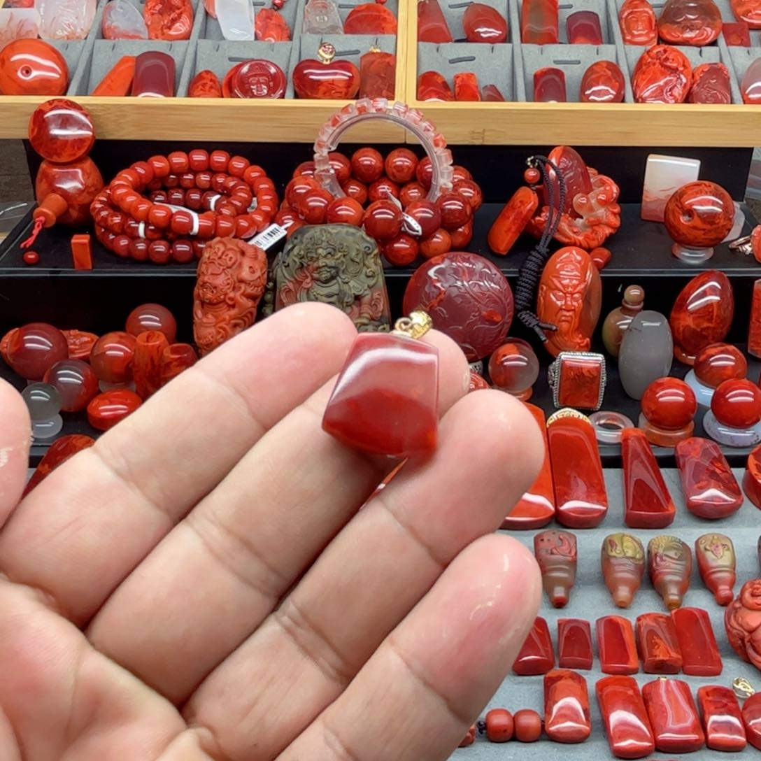 南红玛瑙吊坠银S925镶嵌