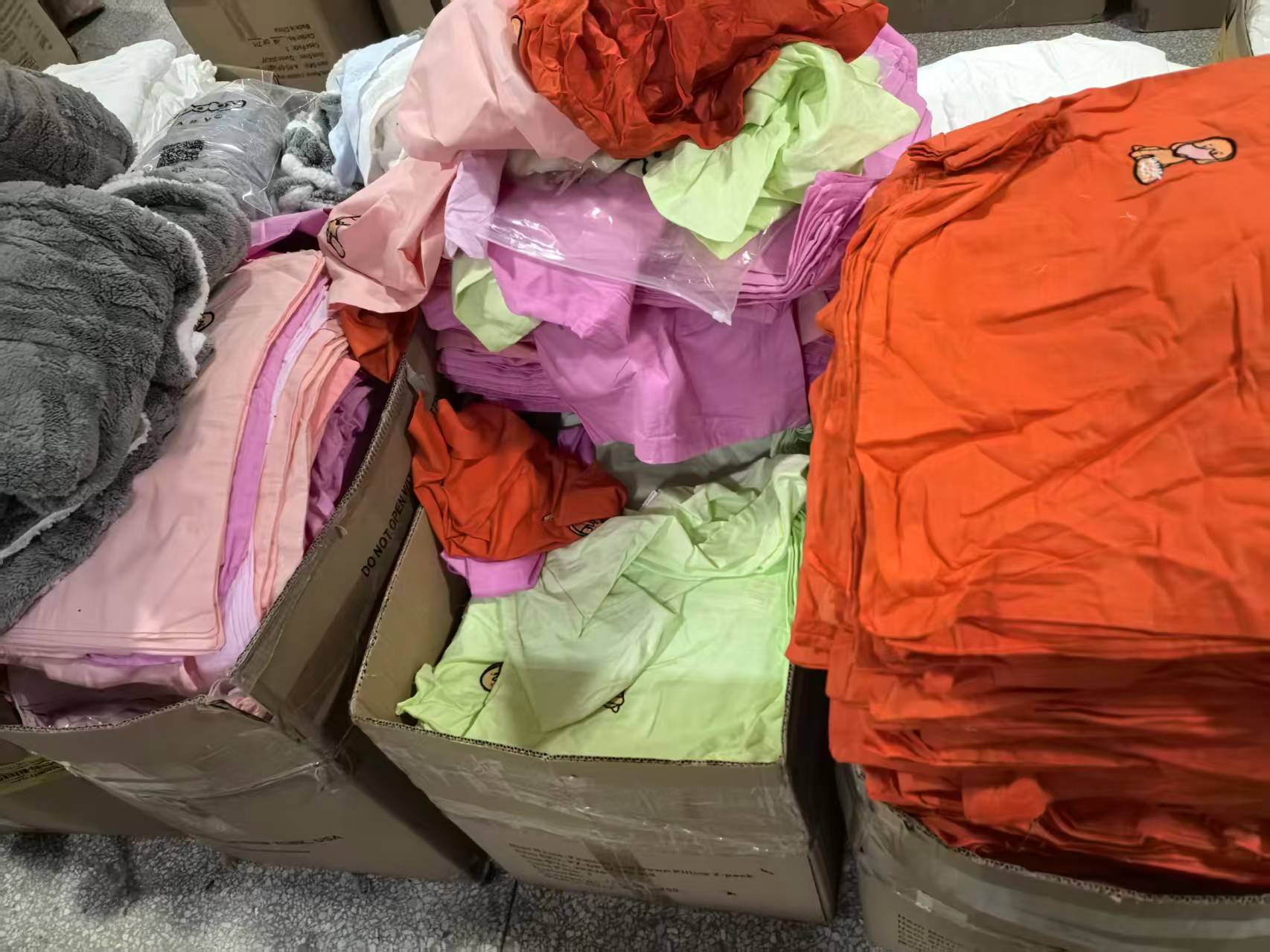 《厚广家》3楼35×50杂款全棉枕套 不挑色 发3对 小狗绣花款
