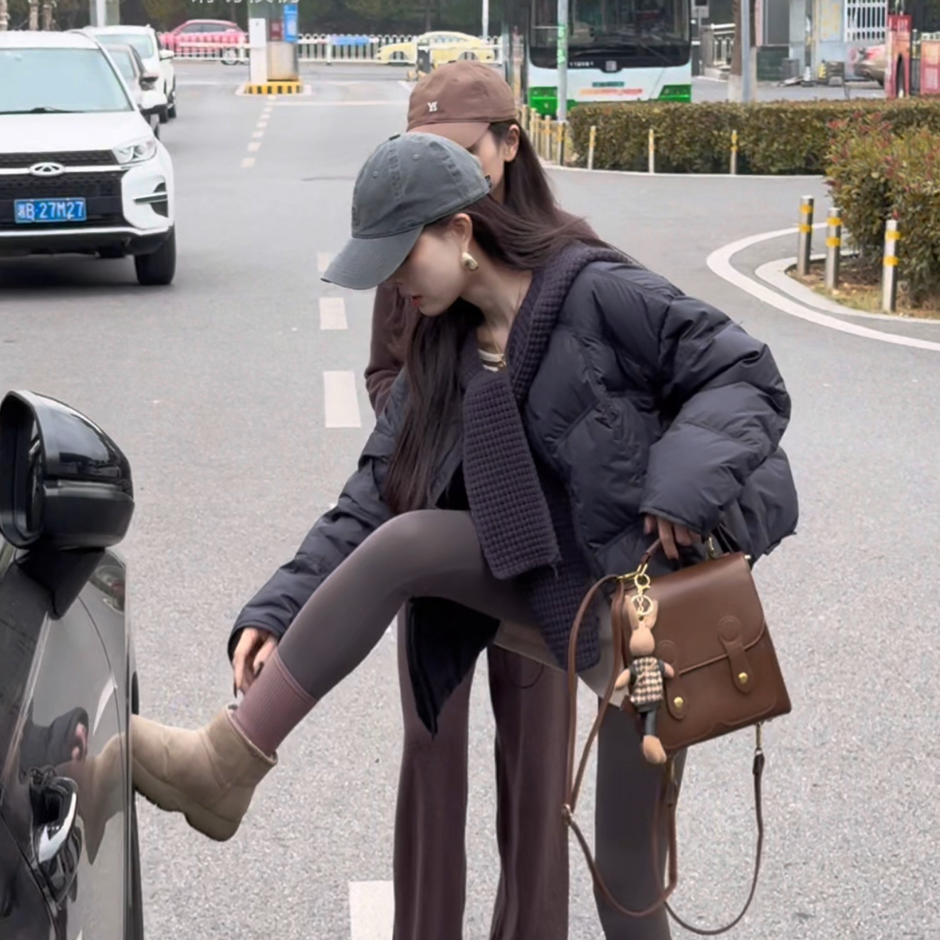 【晓溪服饰】白鸭绒羽绒服短款韩系简约冬装新款小个子外套6670