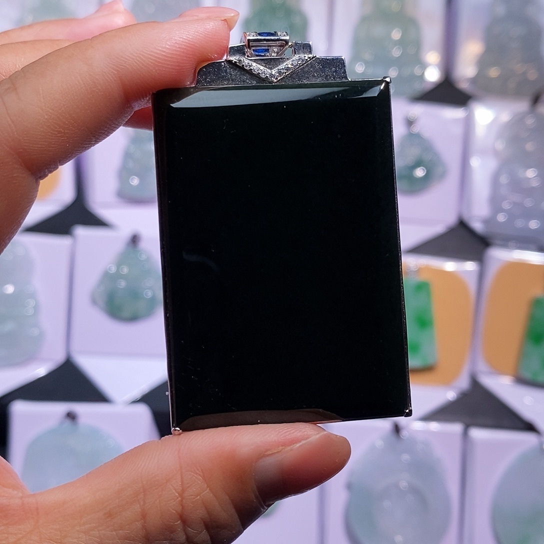 和田玉（墨玉）银S925镶嵌颈饰