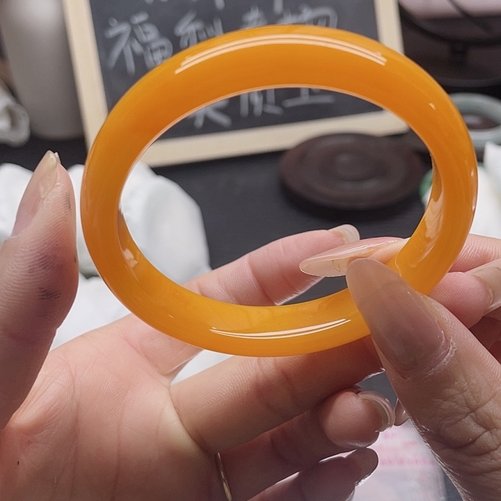 石英岩玉未镶嵌手镯56