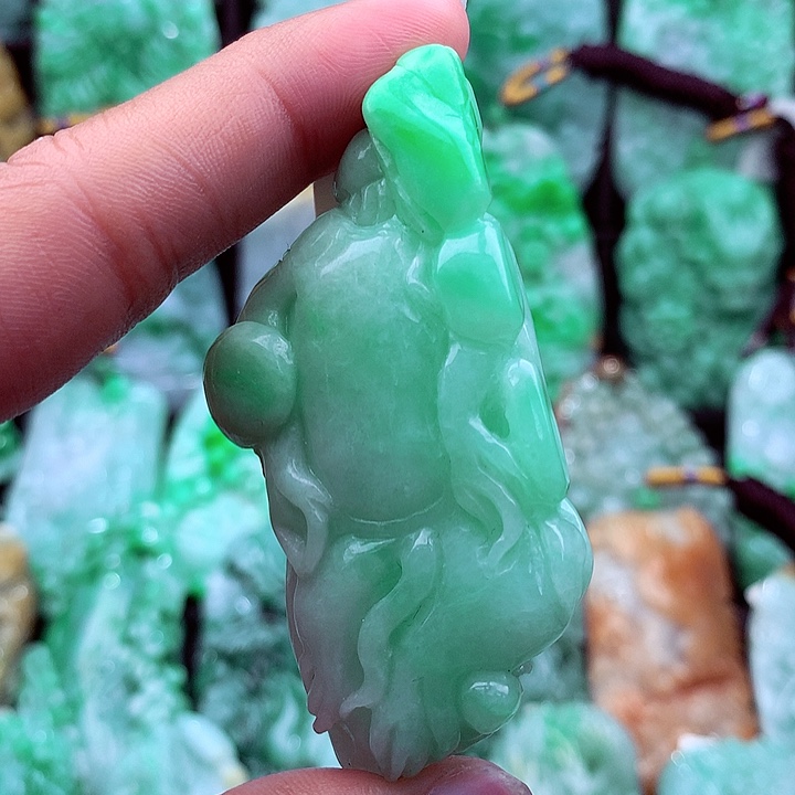 翡翠吊坠(不含链)未镶嵌