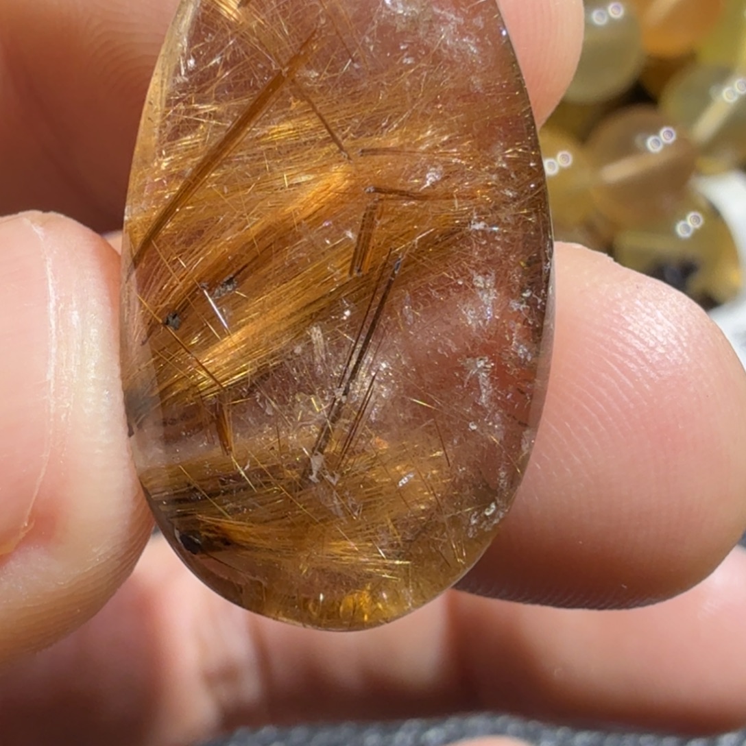 不***太水晶吊坠(不含链)未镶嵌