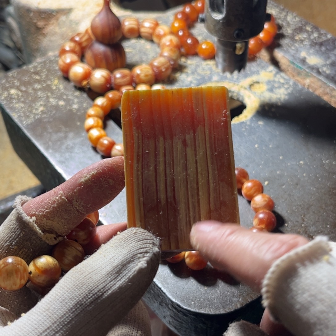 *****松木（琥珀木）手串/手链无事牌，透的