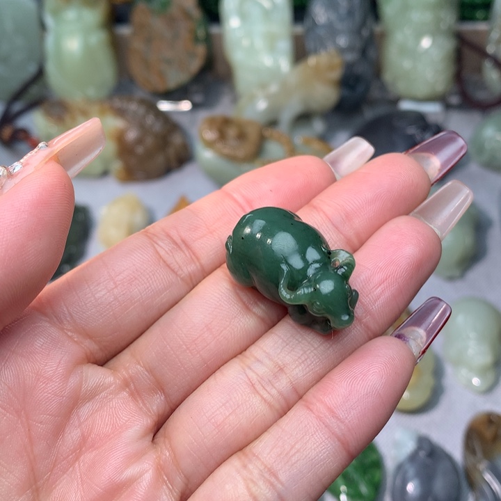 和田玉挂件未镶嵌