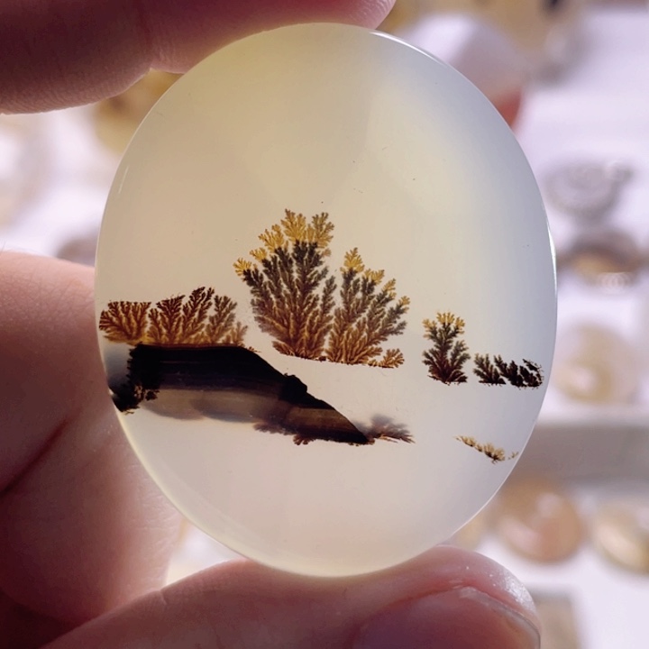 玛瑙/玉髓未镶嵌珠宝奇石