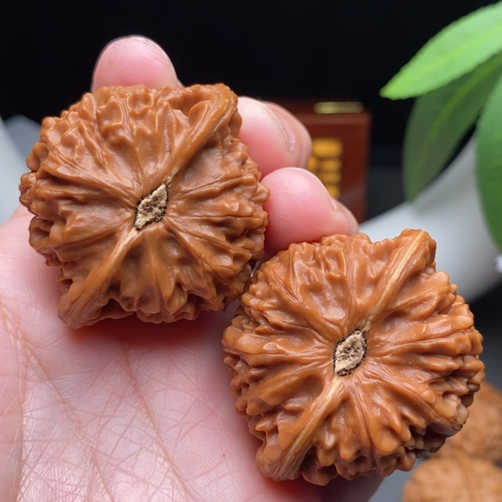 文玩核桃把件宫灯45