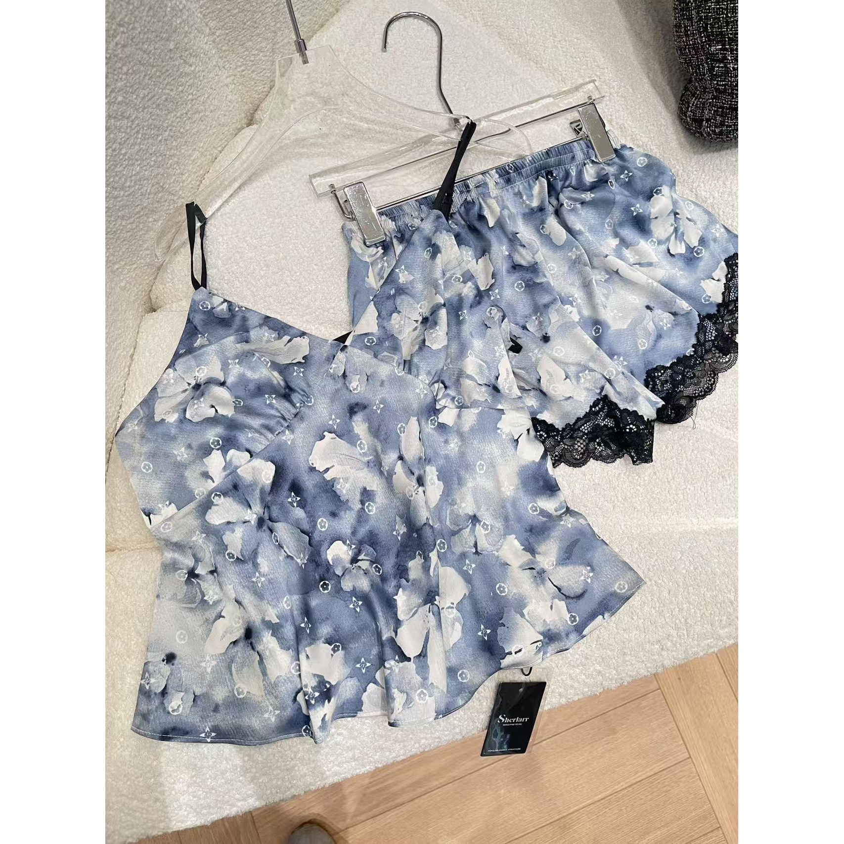 Innstudios 吊带短裤睡衣套装