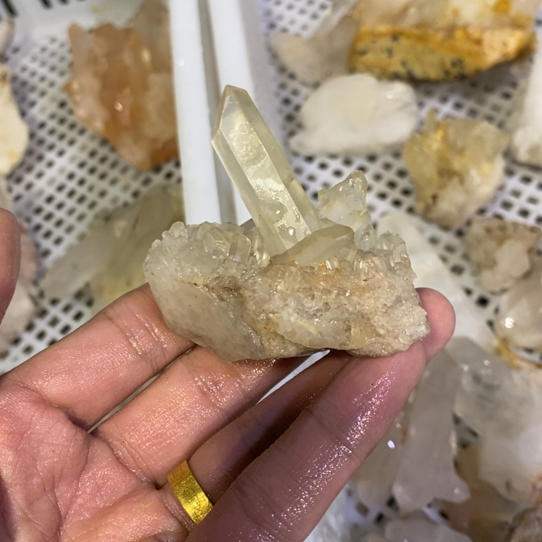 水晶水晶原石摆件未镶嵌