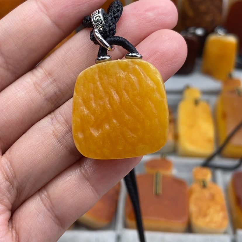 【闪购商品】琥珀珠宝奇石未镶嵌