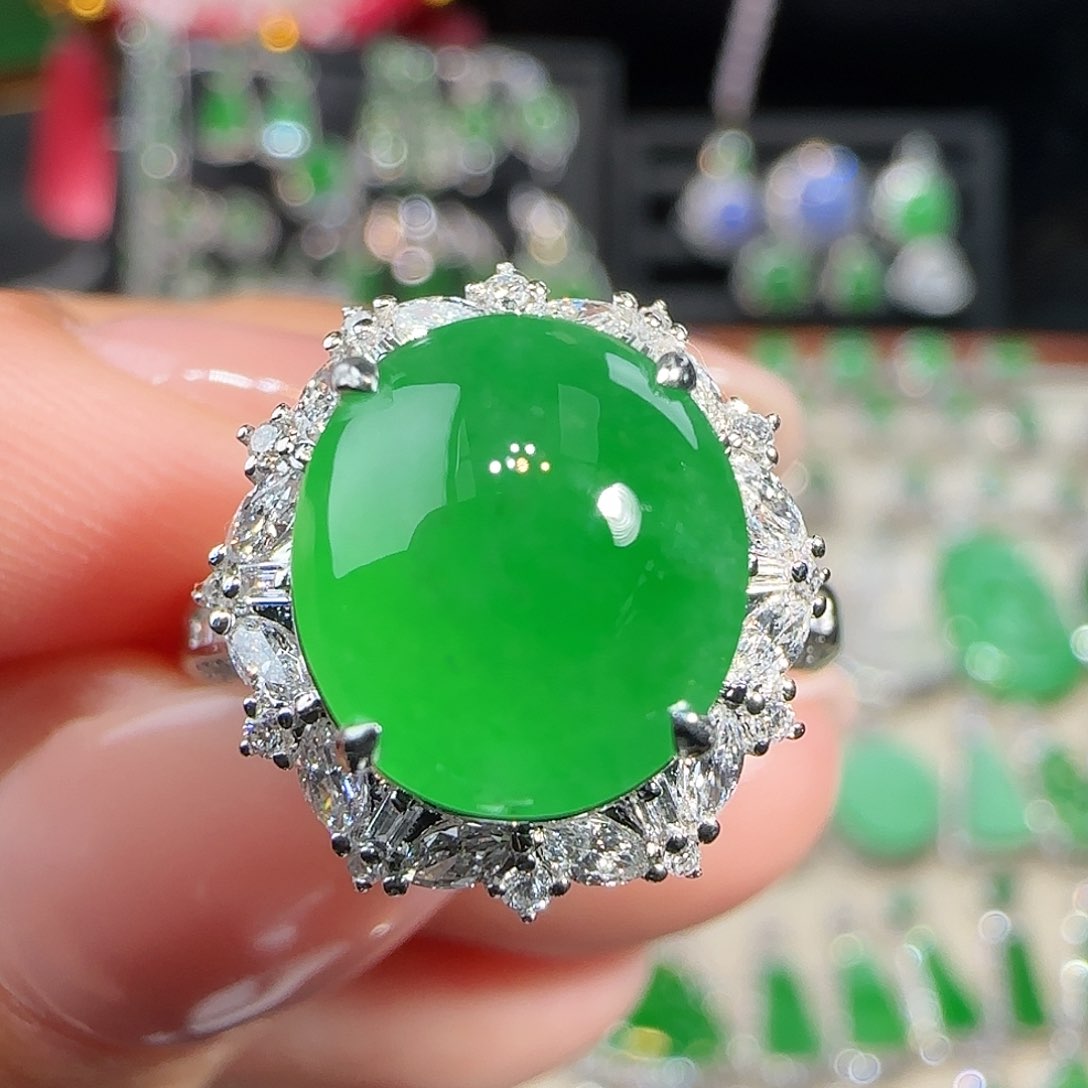 翡翠吊坠(不含链)18K金镶嵌