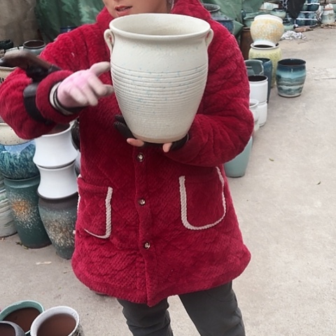 口20高23，瑕疵盆子。