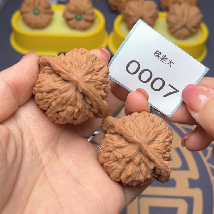 文玩核桃把件41四座楼