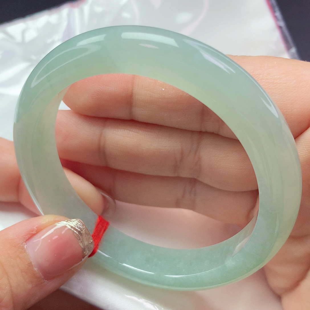 【闪购商品】翡翠手镯未镶嵌a 063000