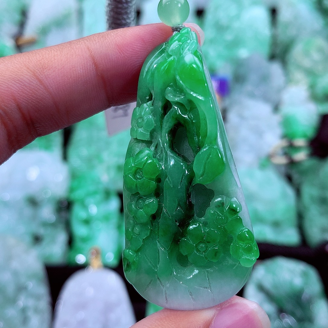 翡翠未镶嵌吊坠(不含链)