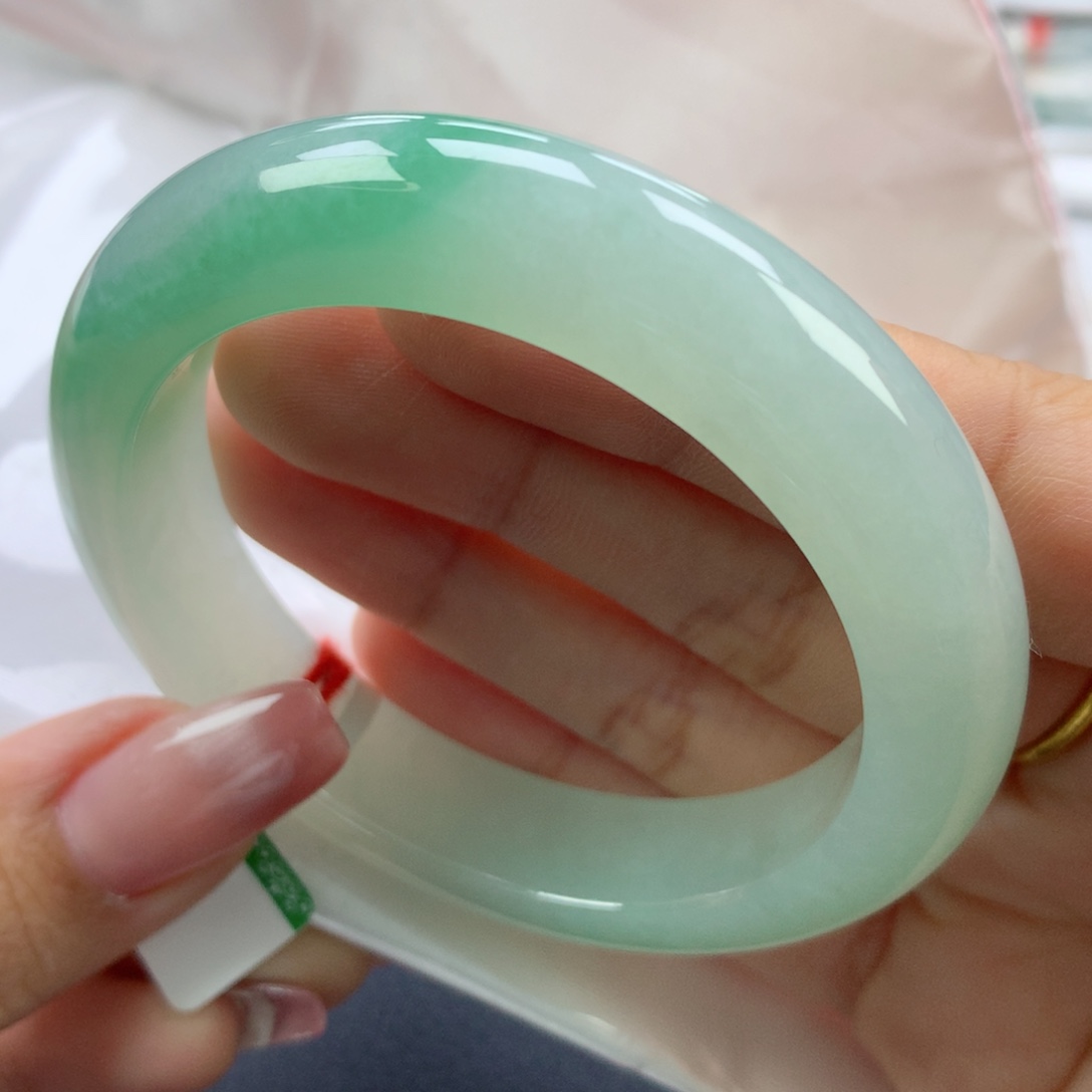 翡翠手镯未镶嵌56正