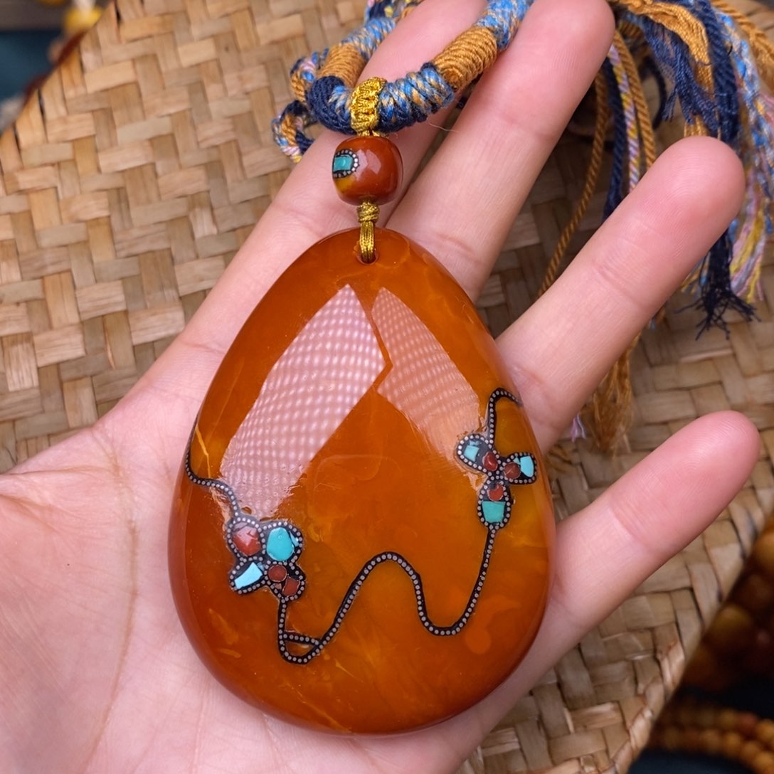 蜜蜡裸石未镶嵌蜜蜡